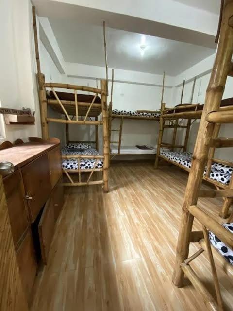 Georgia'S Neverland Hostel Malapascua Extérieur photo