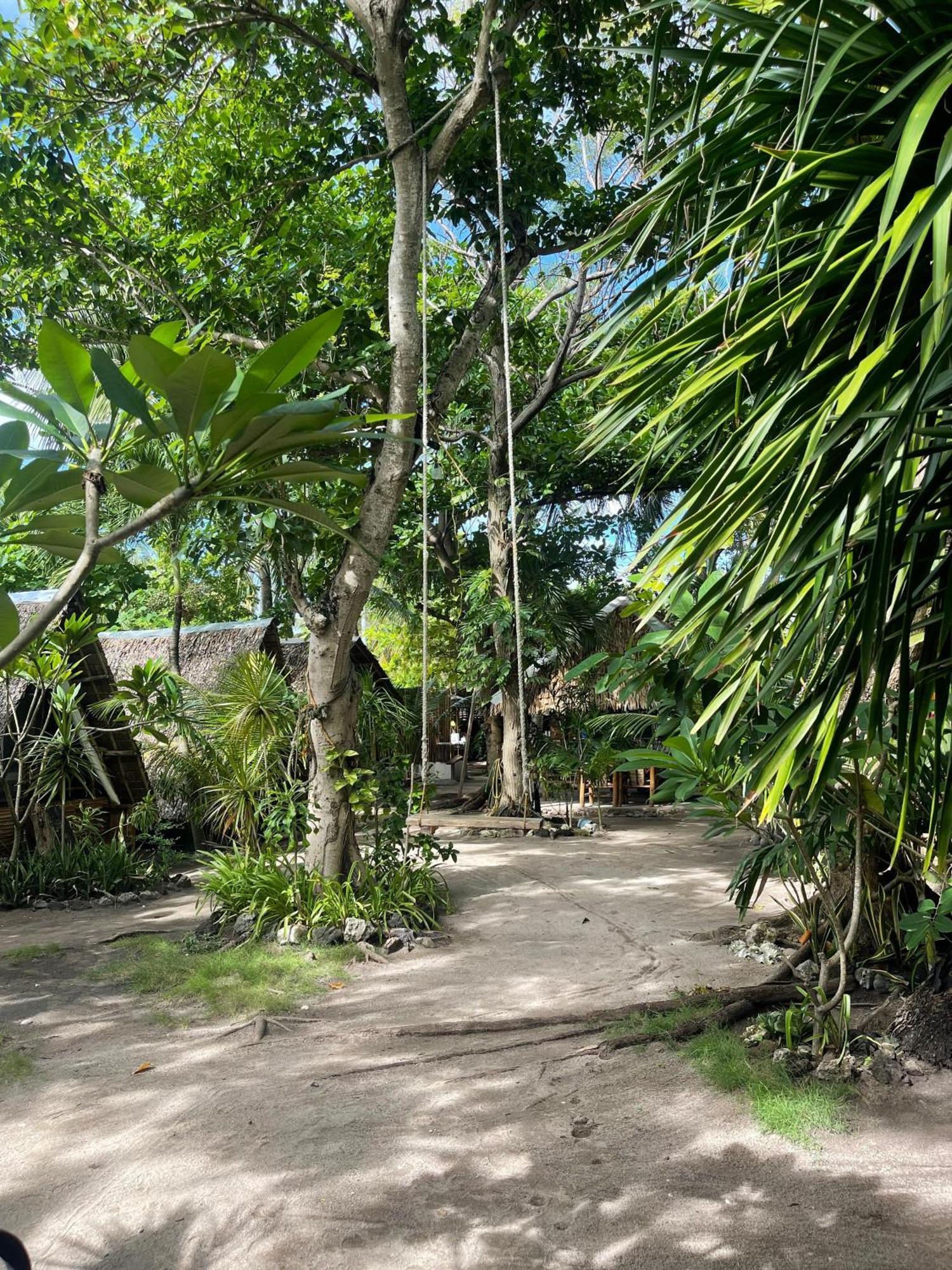 Georgia'S Neverland Hostel Malapascua Extérieur photo
